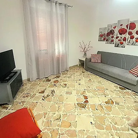 Little Italy קאסטלמארה דל גולפו