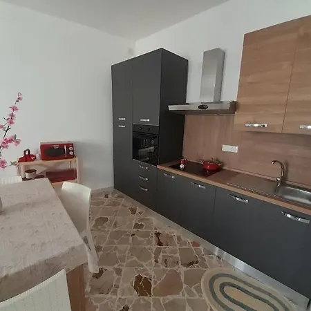 Little Italy דירה *